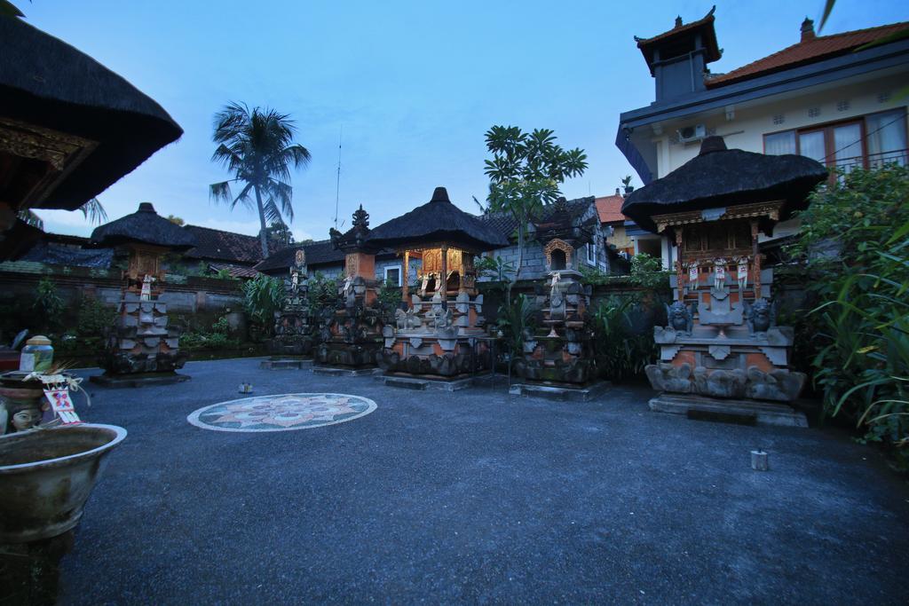 Loris Homestay Ubud  Exterior photo